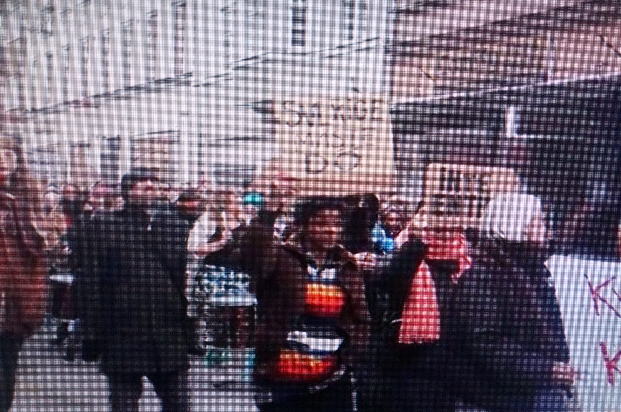 Man skriver att ‘Sverige måste dö’. Se artikel! från Malmö